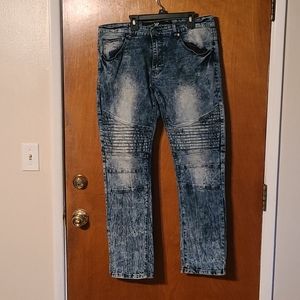 Euc Denim jeans with slight stretch 34x32